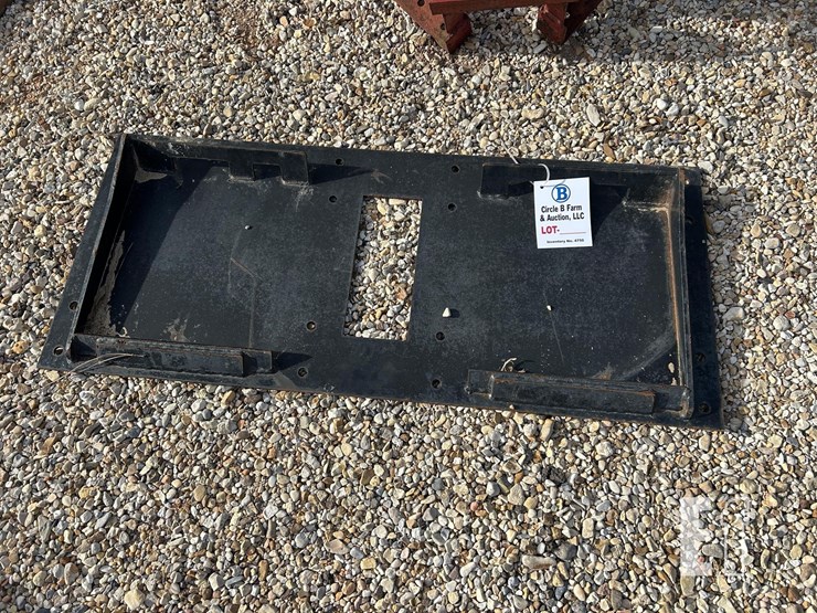 skid-steer-plate-quick-attach-image-1