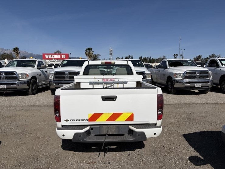 2011-chevrolet-colorado-image-6