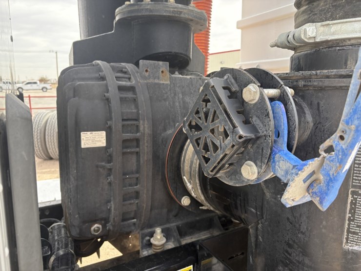 2018-kenworth-t880-image-7