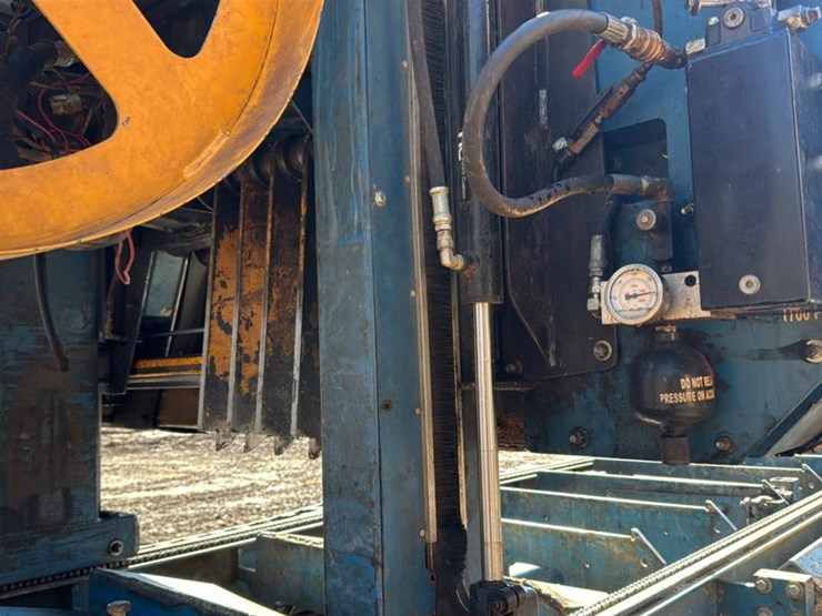 #126-•-2018-baker-3665d-hydraulic-portable-bandmill-image-47