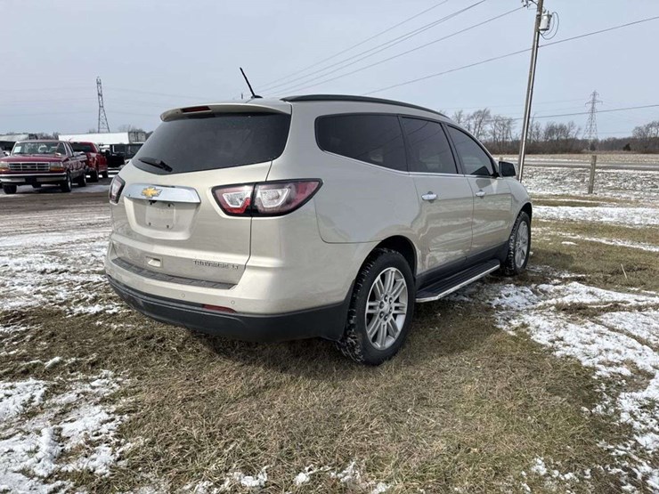 2015-chevrolet-traverse-image-4