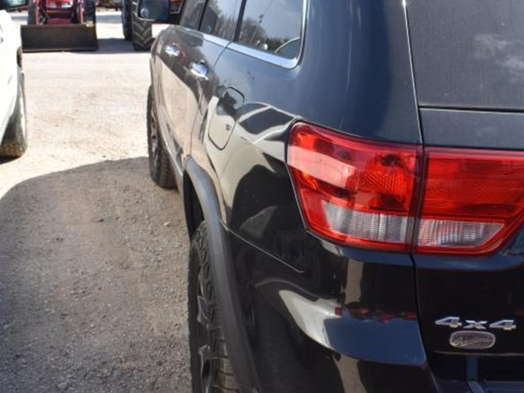 2012-jeep-grand-cherokee-image-7