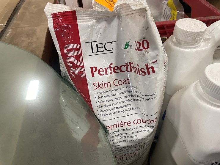 #7657-•-assorted-shop-items-and-supplies-image-19