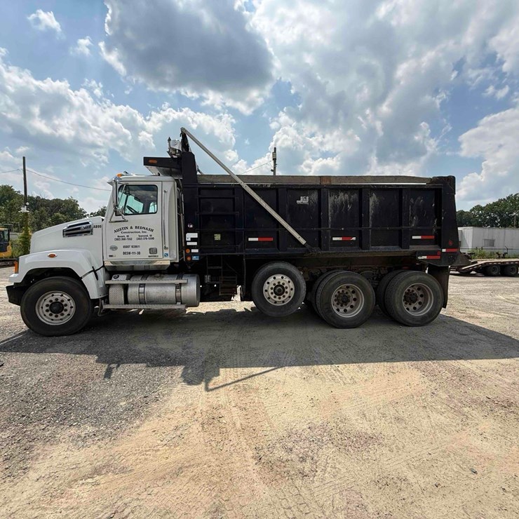 2013 WESTERN STAR 4700