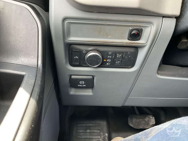 2021-ford-f150-image-19