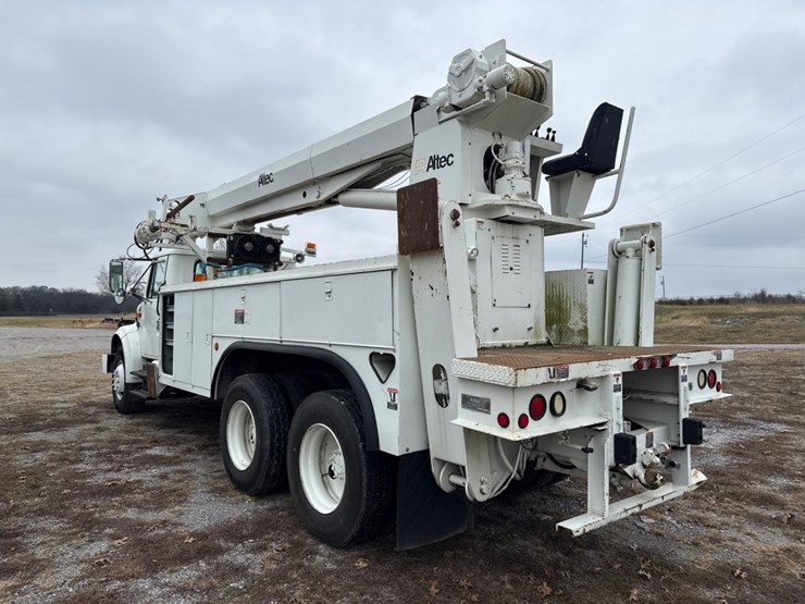 2000-international-4900-image-4