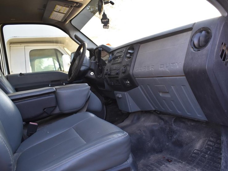 2015-ford-f350-image-13