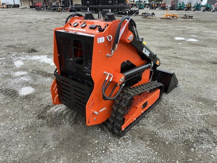2025-sdlool-sl36c-skid-steer-loader-image-3