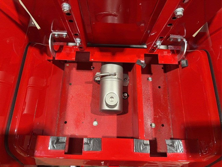 massey-ferguson-1100-image-40