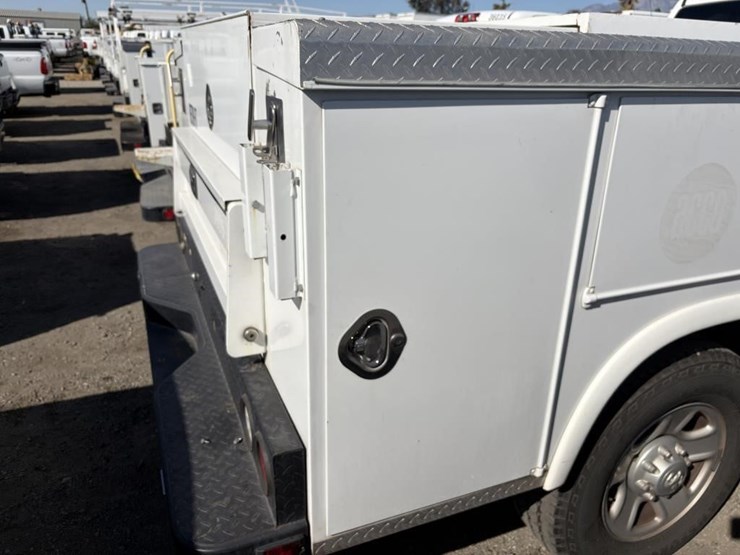 2018-dodge-2500-image-25