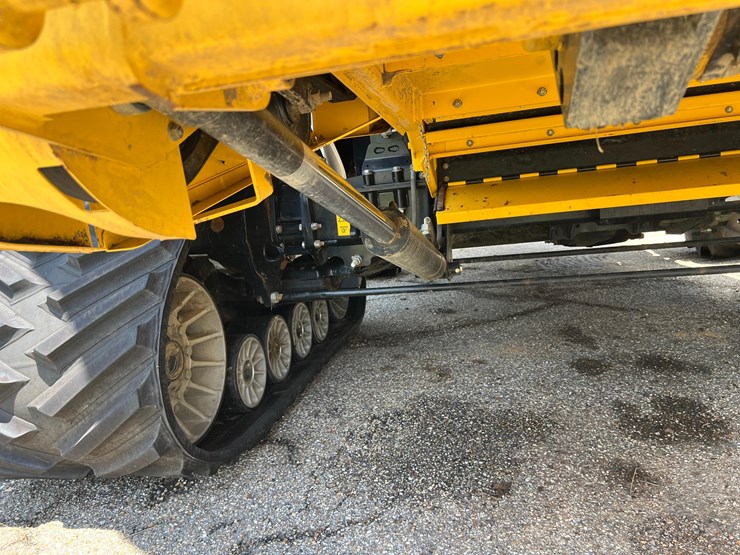 2023-new-holland-cr10.90-image-31