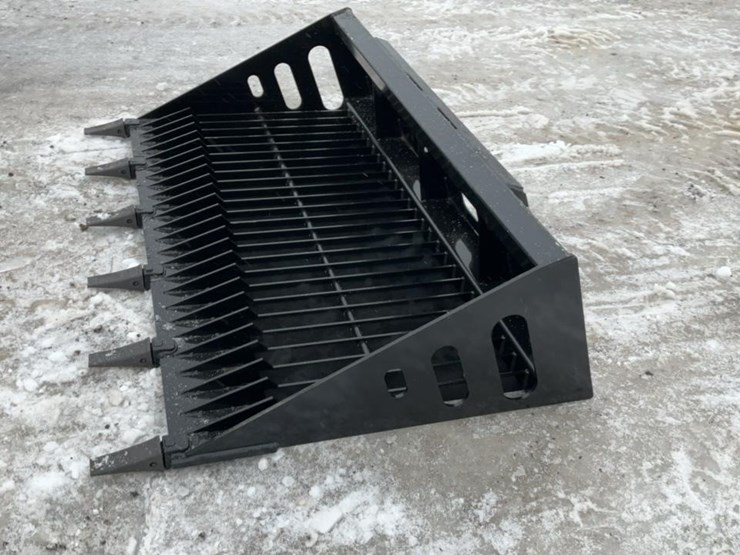 #974-•-unused-wolverine-rsb72-sliding-loader-rock-screening-shovel*-image-4