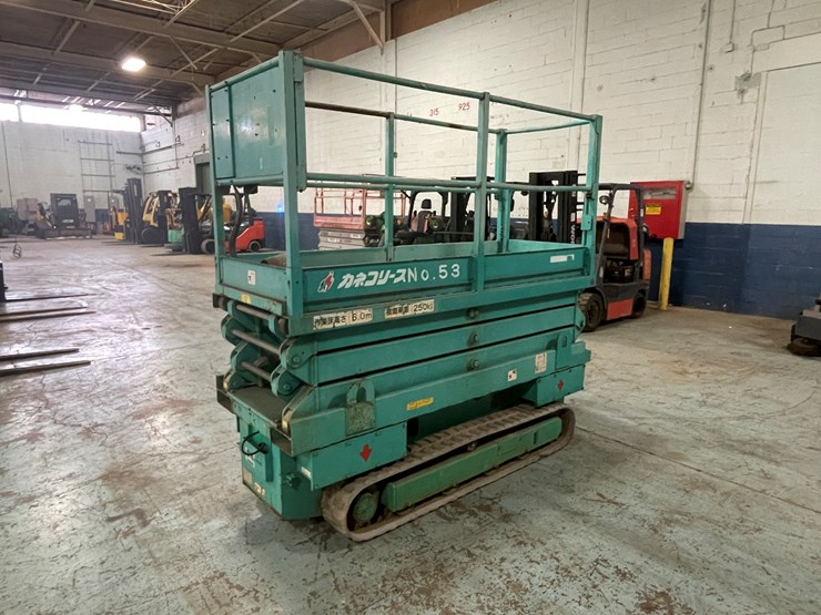 #202-•-airman-encl06-electric-track-scissor-lift-image-1