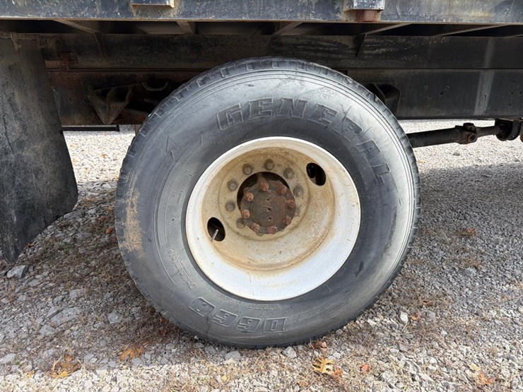 1996-international-4700-image-17