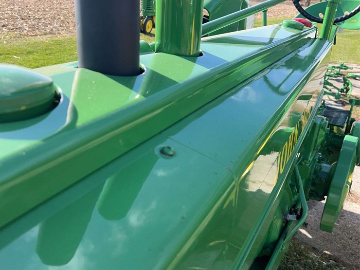 john-deere-model-b-image-13