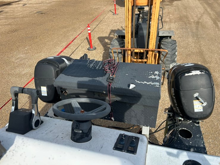 #1416-•-21-foot-cat-work-boat-|-no-title-image-7