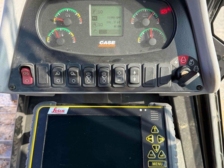 2021-case-850m-image-15