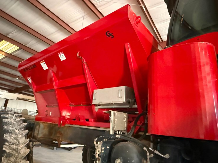 2022-white-251-image-39