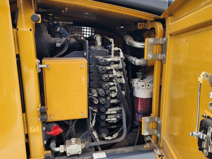 #113-•-2023-xcmg-xe-800-excavator-image-6