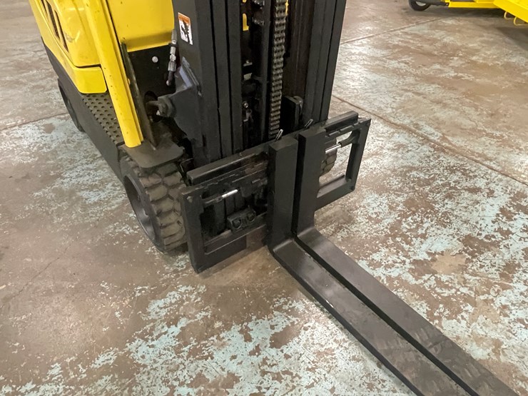 #174-•-2006-hyster-s30-propane-forklift-image-27