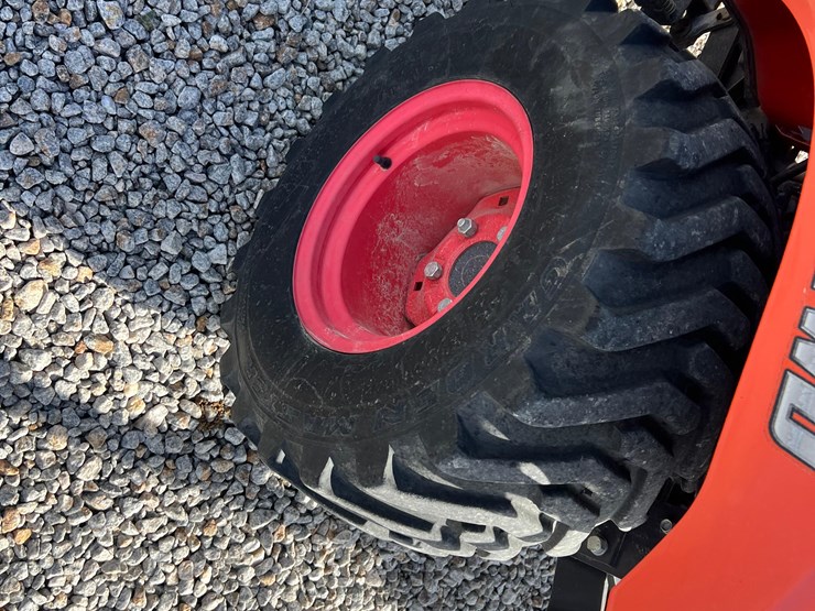 2017-white-251-image-18