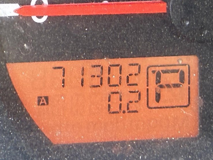 2018-nissan-frontier-sv-image-17