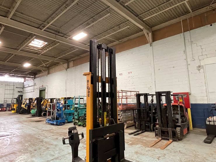 #226-•-big-joe-pdi-20-walk-behind-stacker-image-19