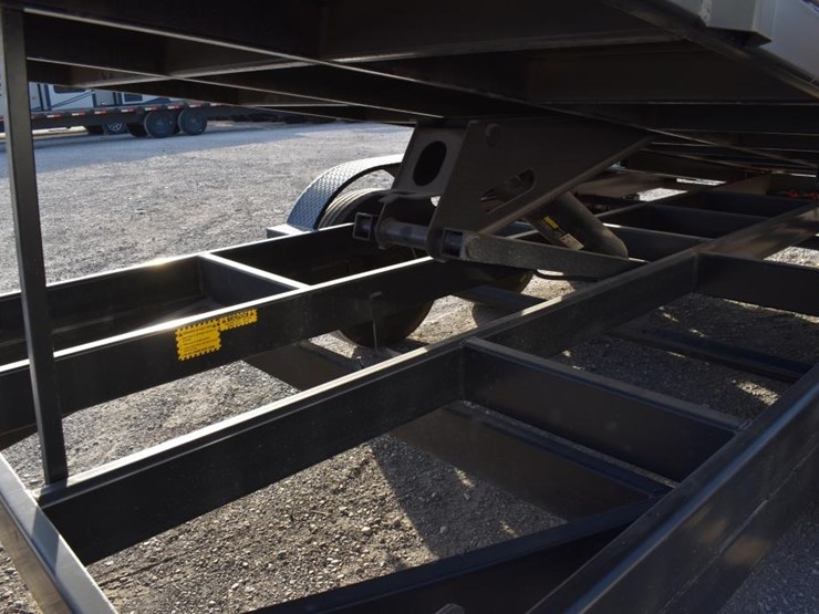 2025-axle-dump-trailer-image-3
