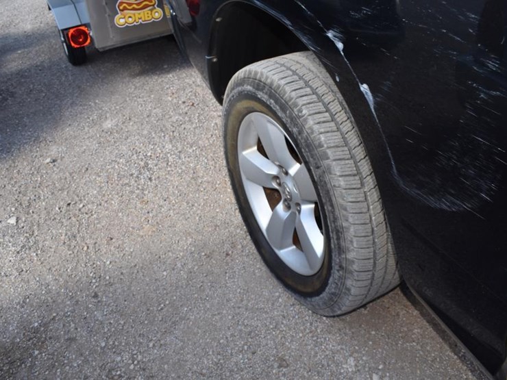 2014-dodge-1500-image-4