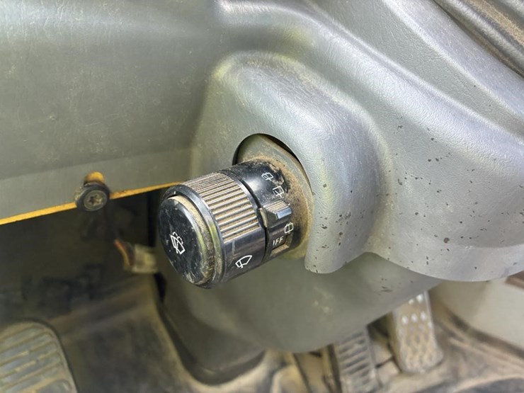 2004-komatsu-w200pt-wheel-loader-image-18