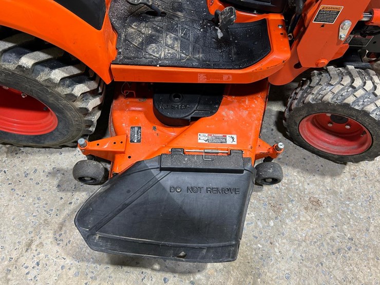 2019-kubota-bx2380-image-14