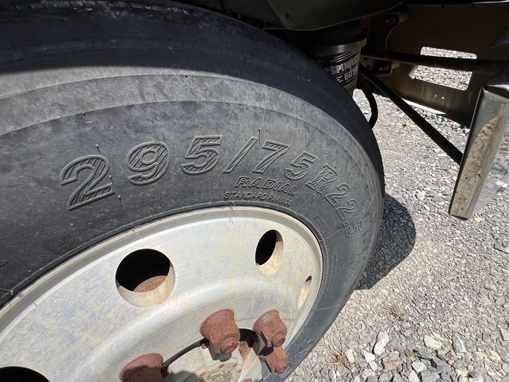 1996-international-a-image-12