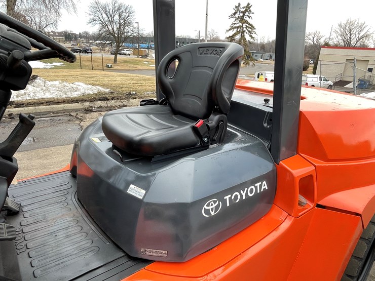 toyota-7fdu70-image-19