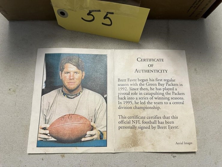 brett-favre-signed-football-image-3