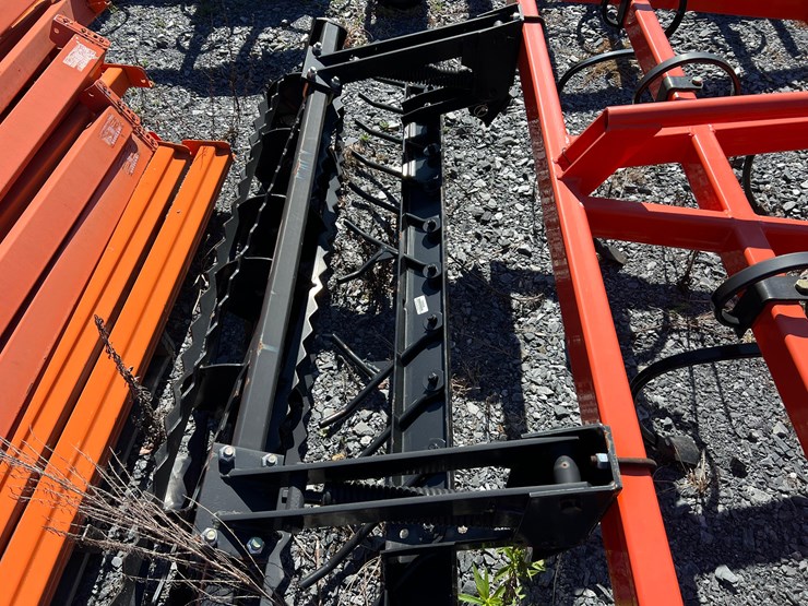 2023-white-251-image-3