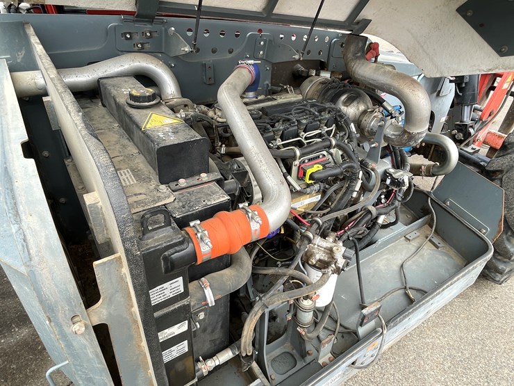 #133-•-2017-skyjack-sj643-telehandler-image-38