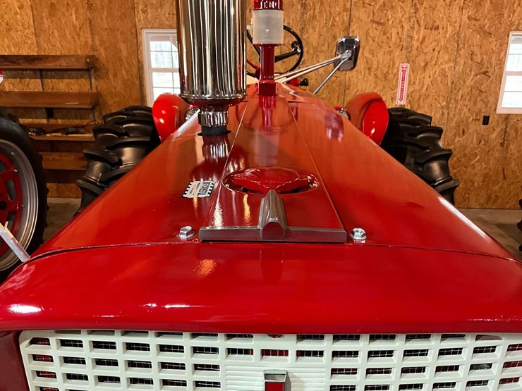 1961-farmall-560-image-4