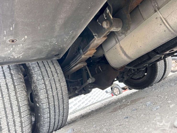 2013-ford-f350-image-21