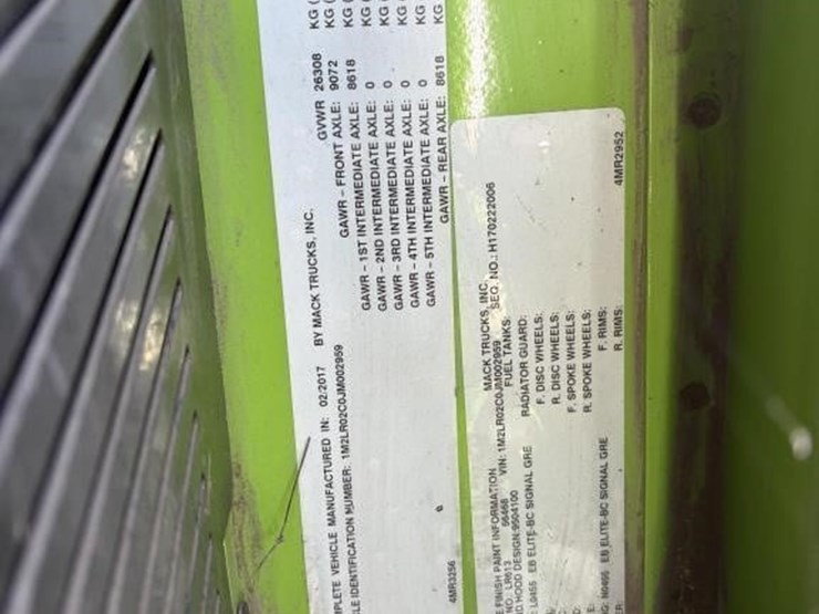 2018-mack-lr613-image-23