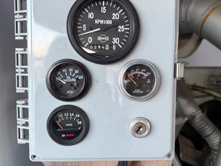 #139-•-425/450-v8-detroit-diesel-92-series-power-unit-image-10