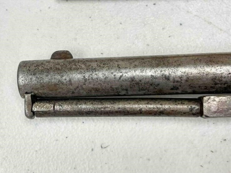 colt-revolver-image-2