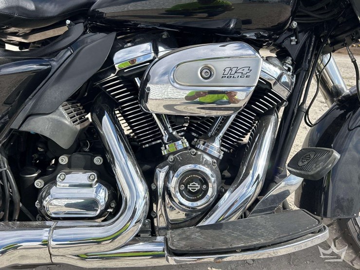 2021-harley-davidson-flhp-road-king-motorcycle-image-8