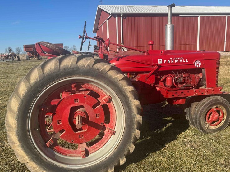 1949-farmall-super-h-image-17