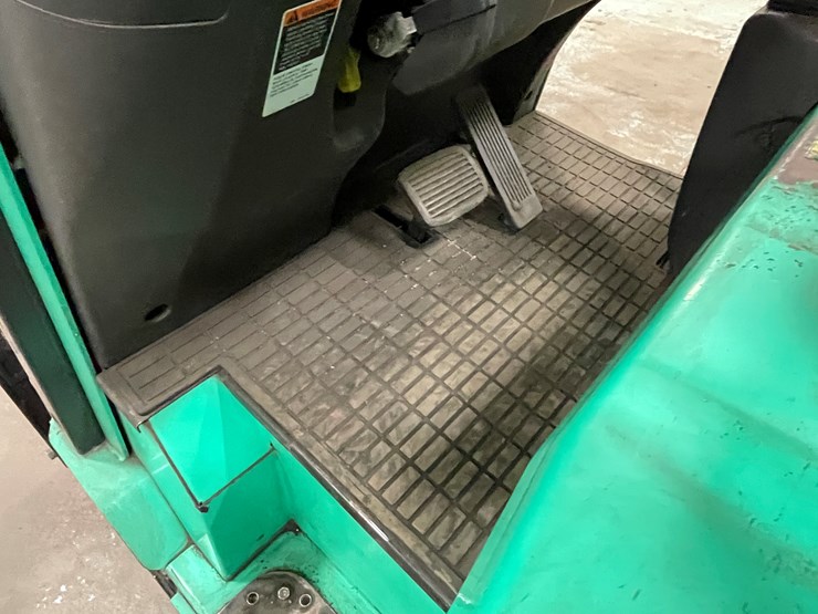 #181-•-2017-mitsubishi-electric-forklift-image-28