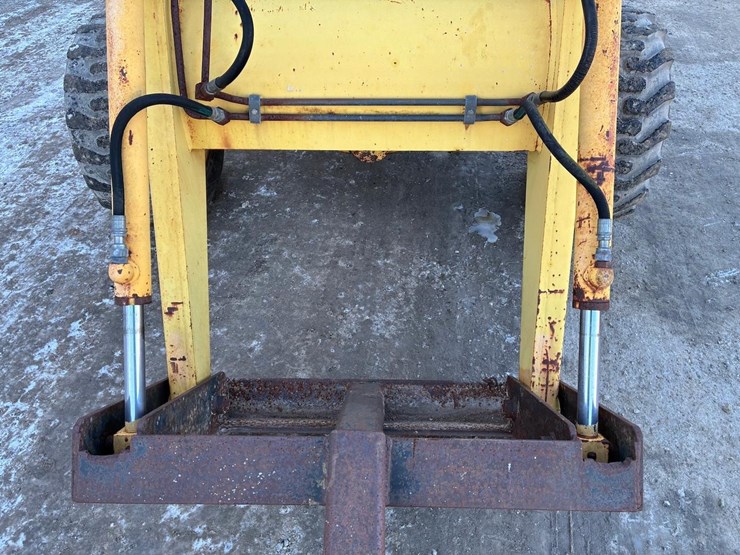 new-holland-345d-image-9