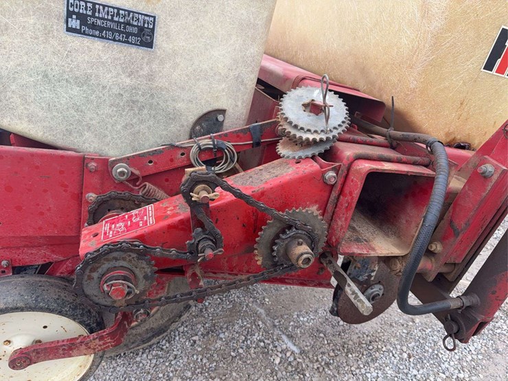 international-800-image-34