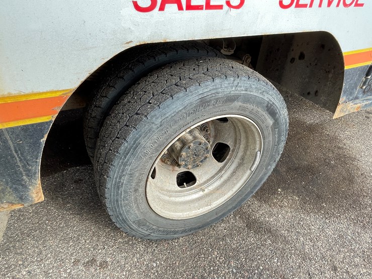 2017-dodge-ram-5500-image-41