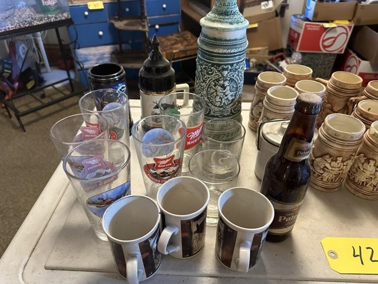 vintage-mugs-&-bottles-image-2