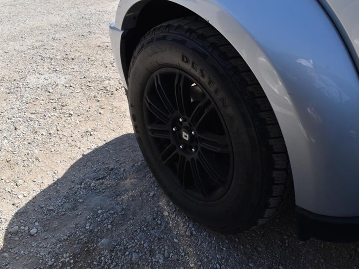 2011-dodge-nitro-image-8