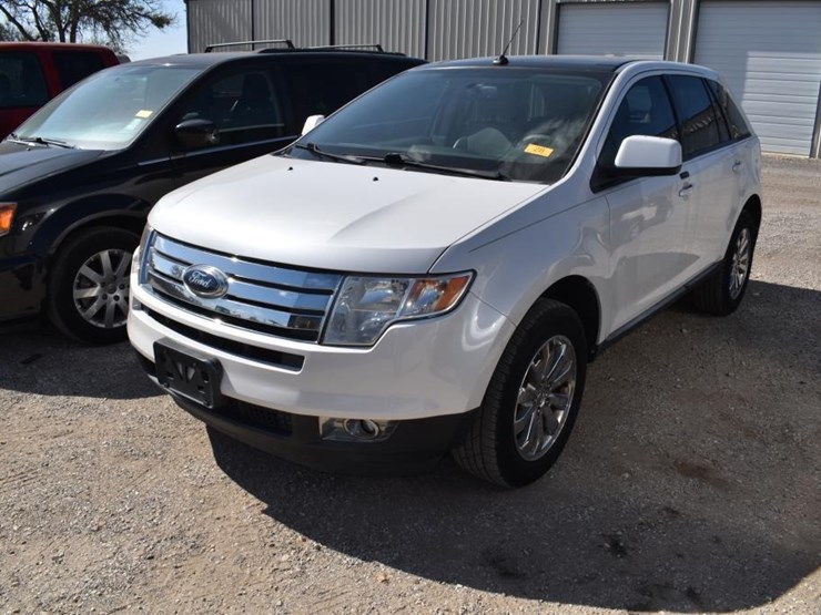 2010-ford-edge-image-1